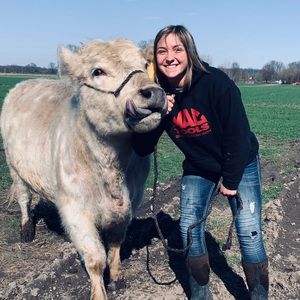 Meet your Posher, Brooke